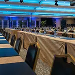 Martin's Chateau Du Hotel 5*
