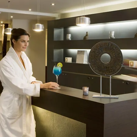 Martin's Chateau Du Hotel 5*