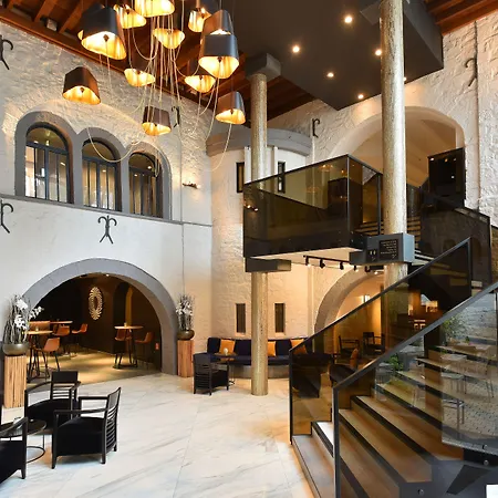 호텔 Martin's Chateau Du 젠발