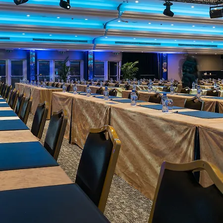 Martin's Chateau Du Hotel 5*