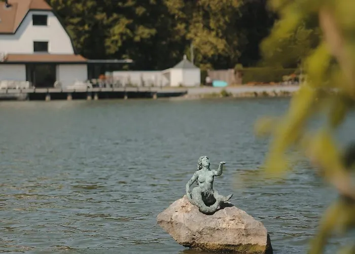 Martin's Chateau Du Genval