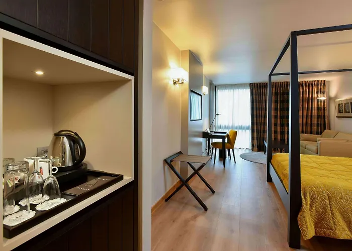 Martin's Chateau Du Genval