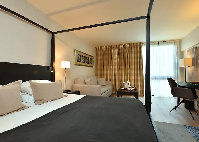 Martin's Château Du Hotel 5*